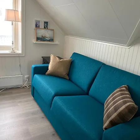 Koselig Hus Naert Havet I Lofoten, Holiday home