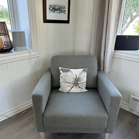 Koselig Hus Naert Havet I Lofoten, Holiday home