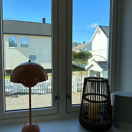 Holiday home Koselig Hus Naert Havet I Lofoten,